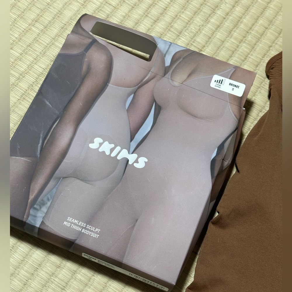 SKIMS Seamless Sculpt Bodysuit